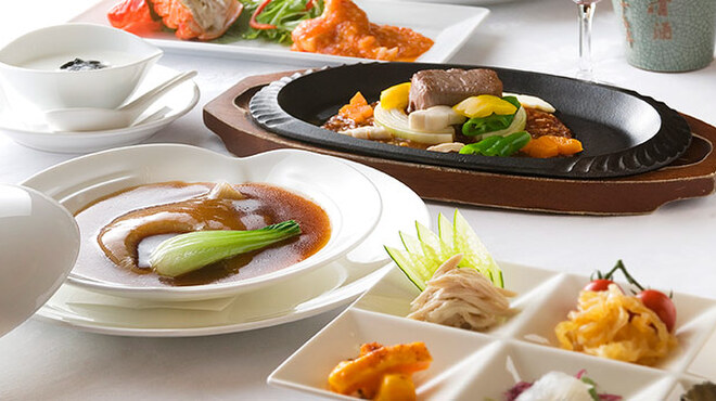 重慶飯店 - 料理写真:一流料理人がふるう、横浜の味をそのままお届けしています
