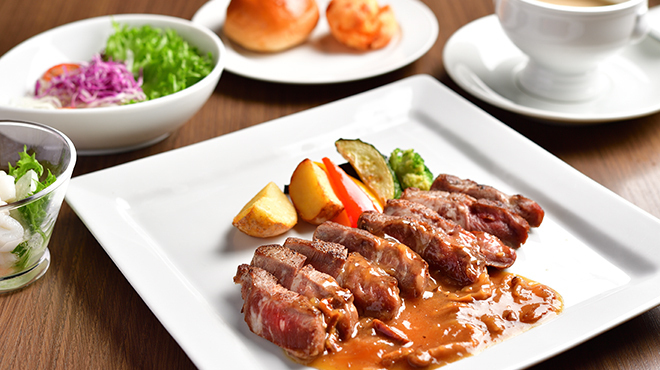鉄板・串焼き 八くら - メイン写真: