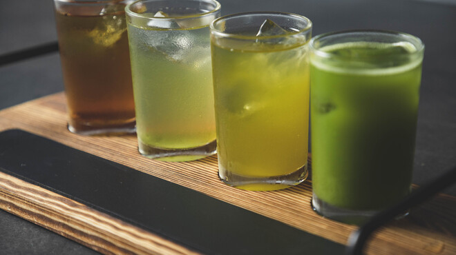 G.O.D - メイン写真: