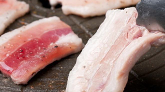 Wagaya - 料理写真:ボリュームある豚バラ肉を じっくりと焼き上げて
