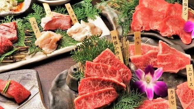 精肉卸問屋直営焼肉店 肉匠牛次郎 - メイン写真: