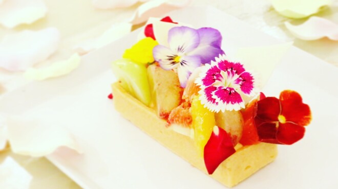 bistrocafe THE FLOWER TABLE - メイン写真: