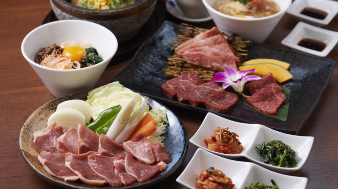 焼肉 肉ます - メイン写真: