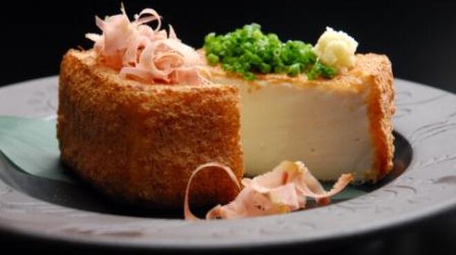 かんない 諸星 - 料理写真:自家製厚揚げ豆腐　手削り鰹節のせ