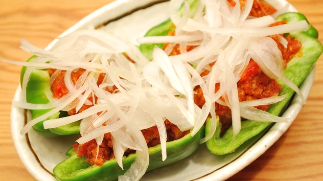 仲垣 - 料理写真:ピーマンサラダ　お肉だけじゃなく野菜もね！サイドメニューも絶品。