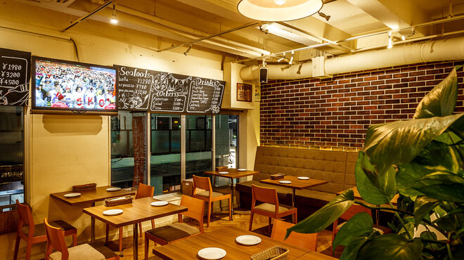 肉バル Bar&Grill motto - メイン写真: