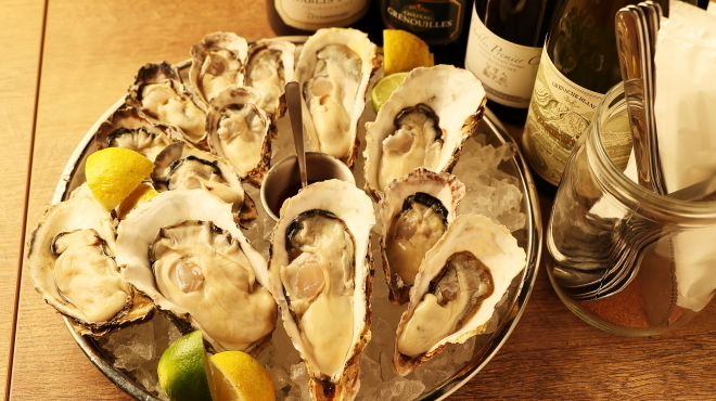 SALTY Oyster House - メイン写真: