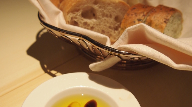ベッラヴィスタ ラウンジ - 料理写真:パン