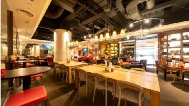 ライブラリーカフェ トラックス - メイン写真: