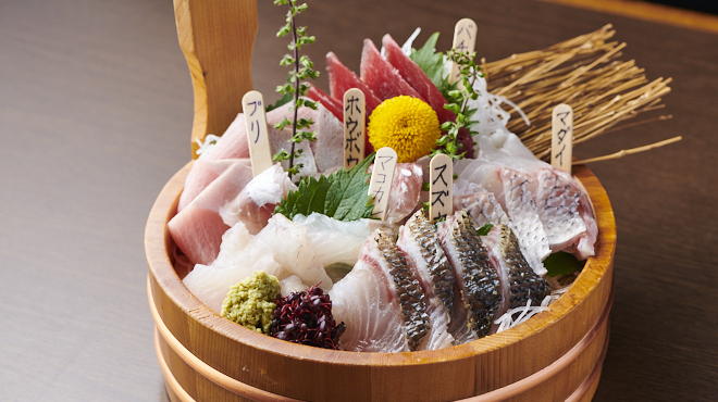 八重寿 - メイン写真:宴会刺身盛り