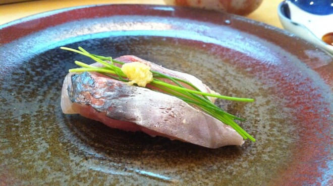 すし菊地 - 料理写真:天然アジ