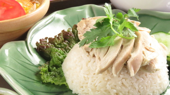 タイ政府公認 タイ料理 アロイチンチン - メイン写真: