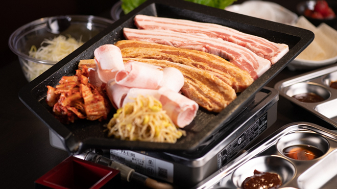 サムギョプサル専門店 豚星 - メイン写真:
