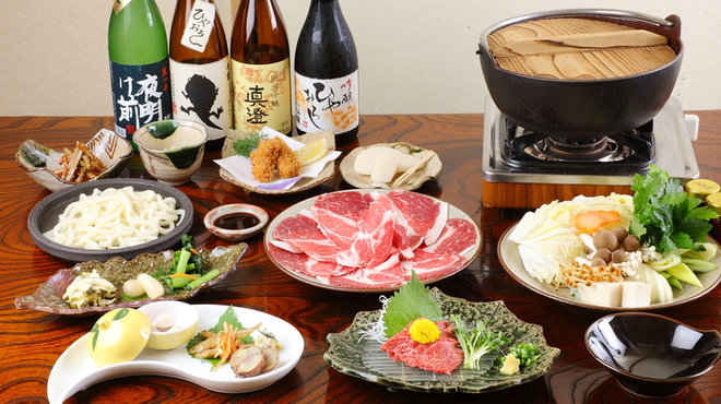 信州伊那谷の味 勘太郎 - 料理写真:伊那コース！「信州コース」に+で自慢の極上馬刺しと、自家製漬物が付く豪華コース。
