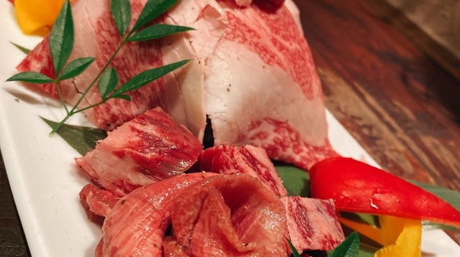 黒毛和牛専門店 炭火焼肉 ぶち - メイン写真: