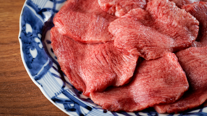 厳選焼肉 一石三鳥 - メイン写真: