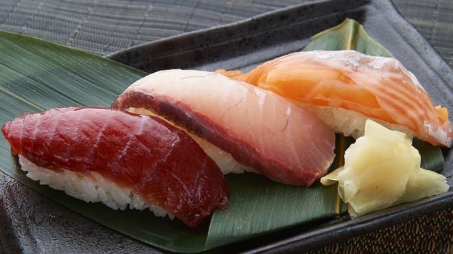 きなっせい - 料理写真:おまかせ握り三貫　441円