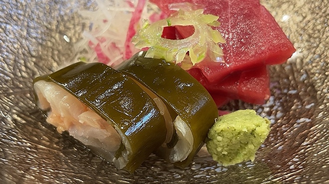 祇園 みずおか - 料理写真:鮃の龍皮巻と天然本鮪の赤身