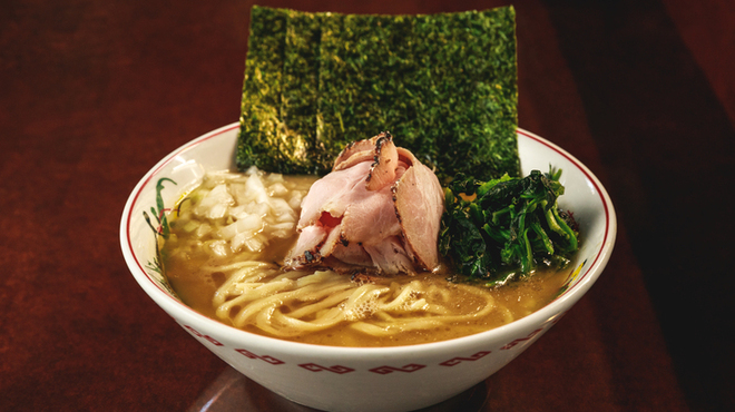 こいけのいえけい - 料理写真:豚骨醤油ラーメン