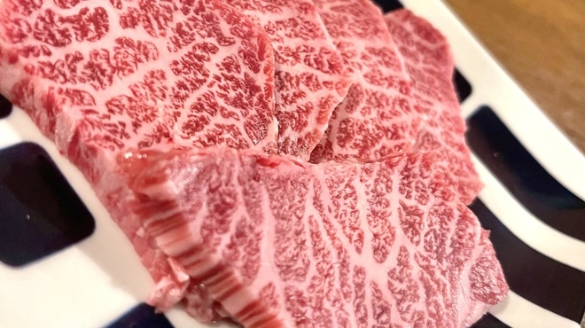タンとハラミ 焼肉いたる - メイン写真: