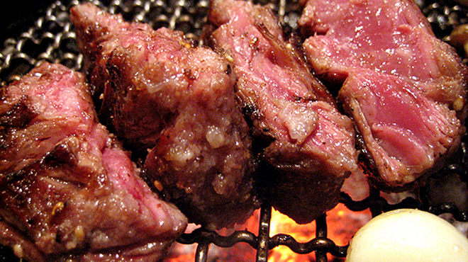 Taishuu Yakiniku Nissekitoorino Tamaya - メイン写真: