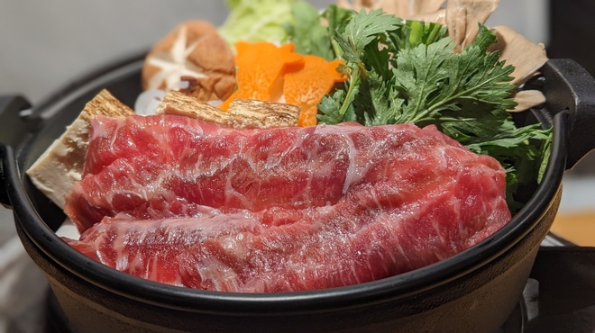 桜肉料理専門店 焼馬 古閑 - 料理写真:馬肉のすき焼き