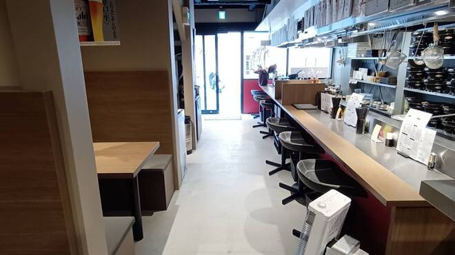 炭火焼肉 まる - メイン写真: