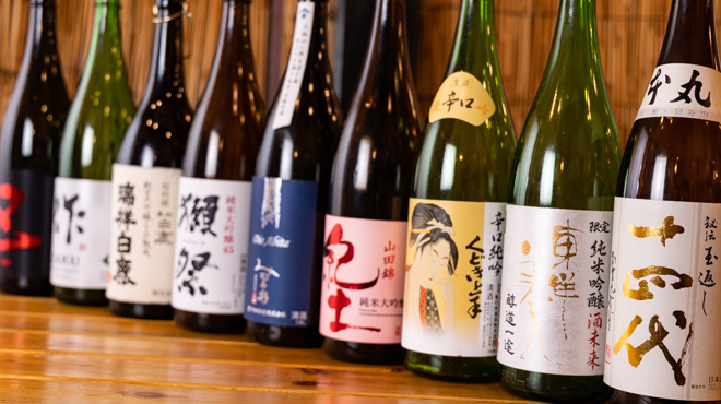 磯家波平 - ドリンク写真:日本酒集合