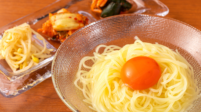 焼肉大衆酒場 真 肉焼屋 - メイン写真: