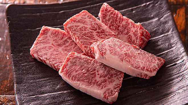 横浜大衆焼肉 もつ肉商店 - 料理写真:和牛上カルビ