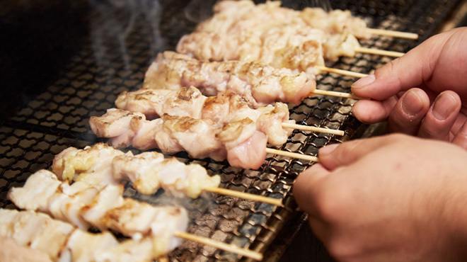 炭火焼鳥と博多名物野菜巻串 焼きんしゃい - メイン写真: