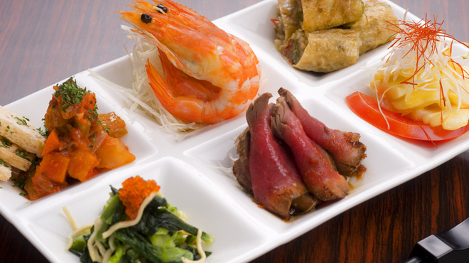 ハカタ オノ - 料理写真:HAKATA　ONO旬の前菜六宝盛り合わせ