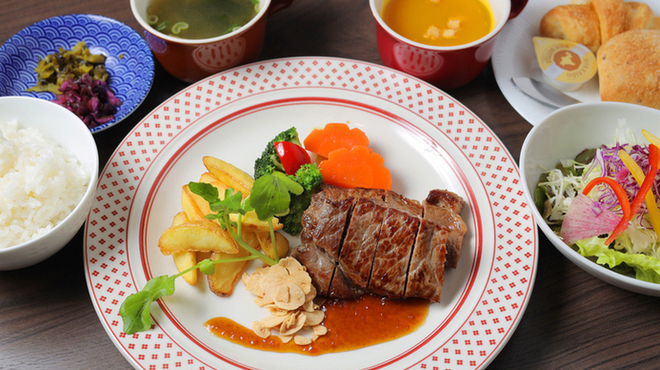 Cafe Restaurant Lavender