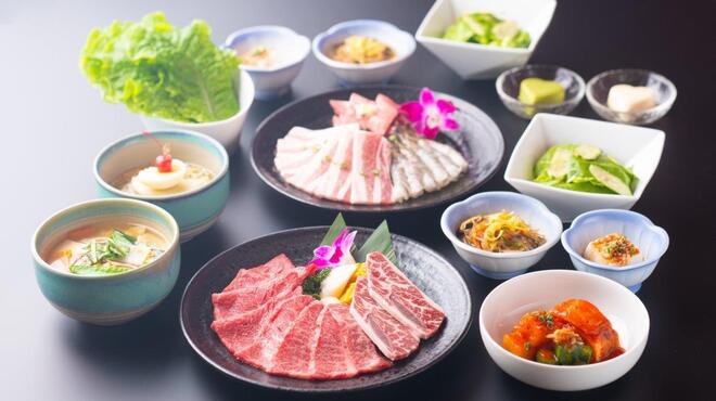 叙々苑 燦々亭 - 料理写真:
