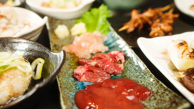 もつ焼き しげ吉 - メイン写真: