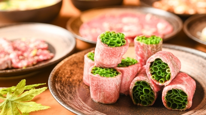 Horumon Yakiniku Tomiya - メイン写真: