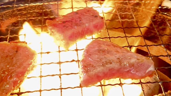 黒毛和牛炭火焼肉と元祖信州冷麺 縁 - メイン写真: