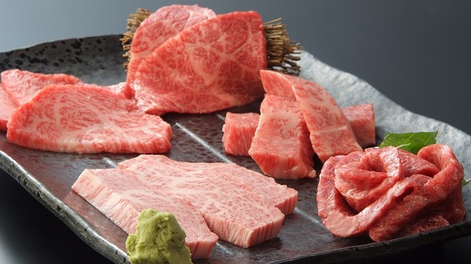 一頭買焼肉　醍醐 - 料理写真:特選５種盛