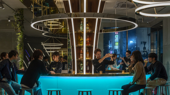 スラッシュカフェアンドバー 川崎 - メイン写真: