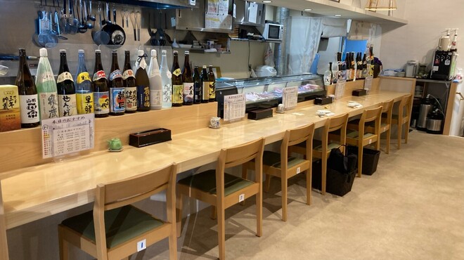 博多 太郎寿司 - メイン写真: