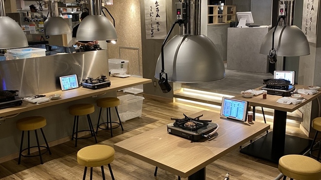 生ラム専門店 肉汁屋 神田 - メイン写真: