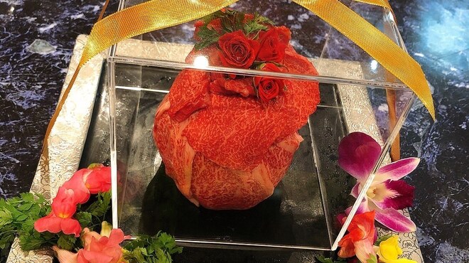 Zenseki Koshitsu E-Gomatsusakagyuusemmonten Yakiniku Kiwami - メイン写真: