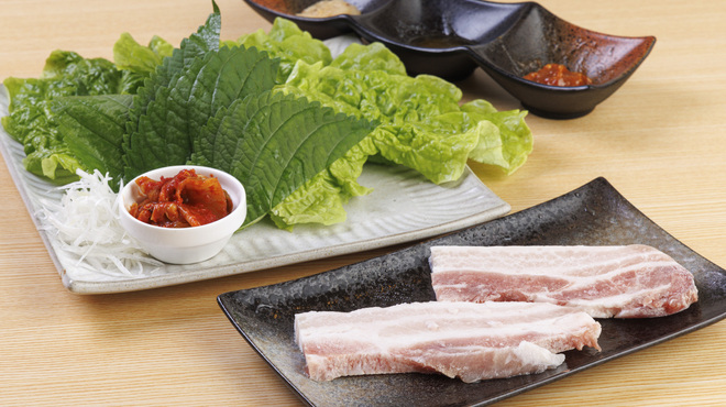 焼肉ホルモンゆうじ三木店 - メイン写真: