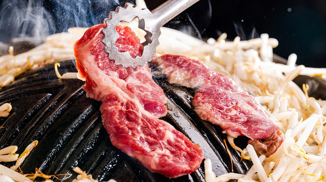 羊肉炭火焼 肉汁屋 - メイン写真: