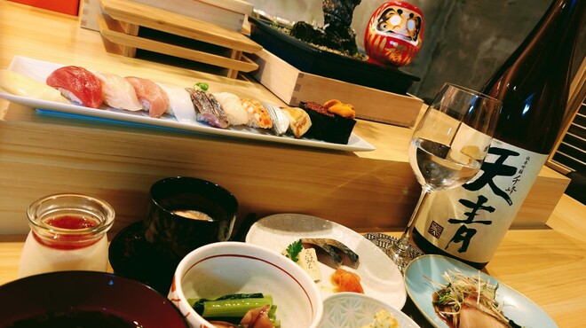 鮨ト酒 ナカニワ - メイン写真: