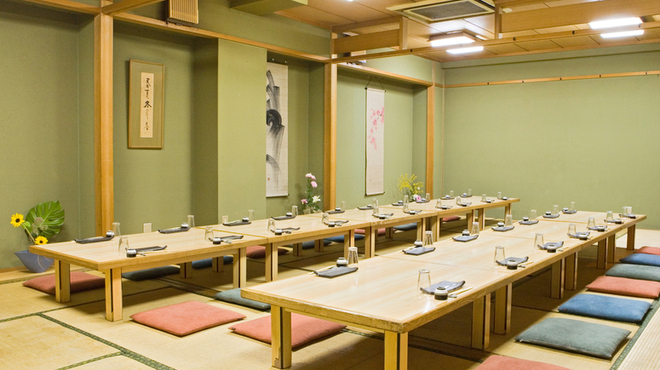 四国三郎 よしの川 - 内観写真:二階に大広間ございます。
