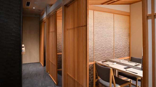 Restaurant 由 - 内観写真:店内全体