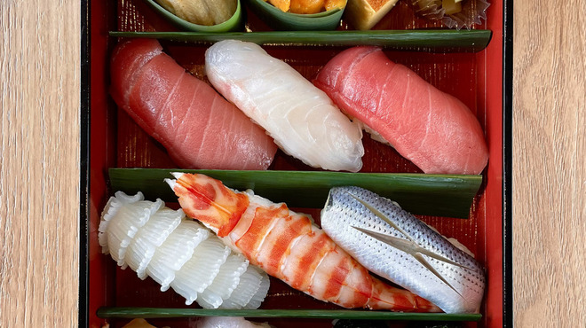 鮨 はやたか - 料理写真:
