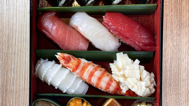 鮨 はやたか - 料理写真: