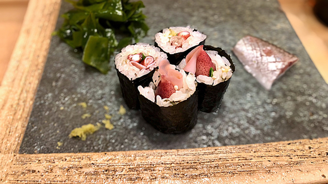鮨 山沖 - 料理写真:✽ このホタルイカの巻物がとってもいい。　親方のアレンジだそうです。